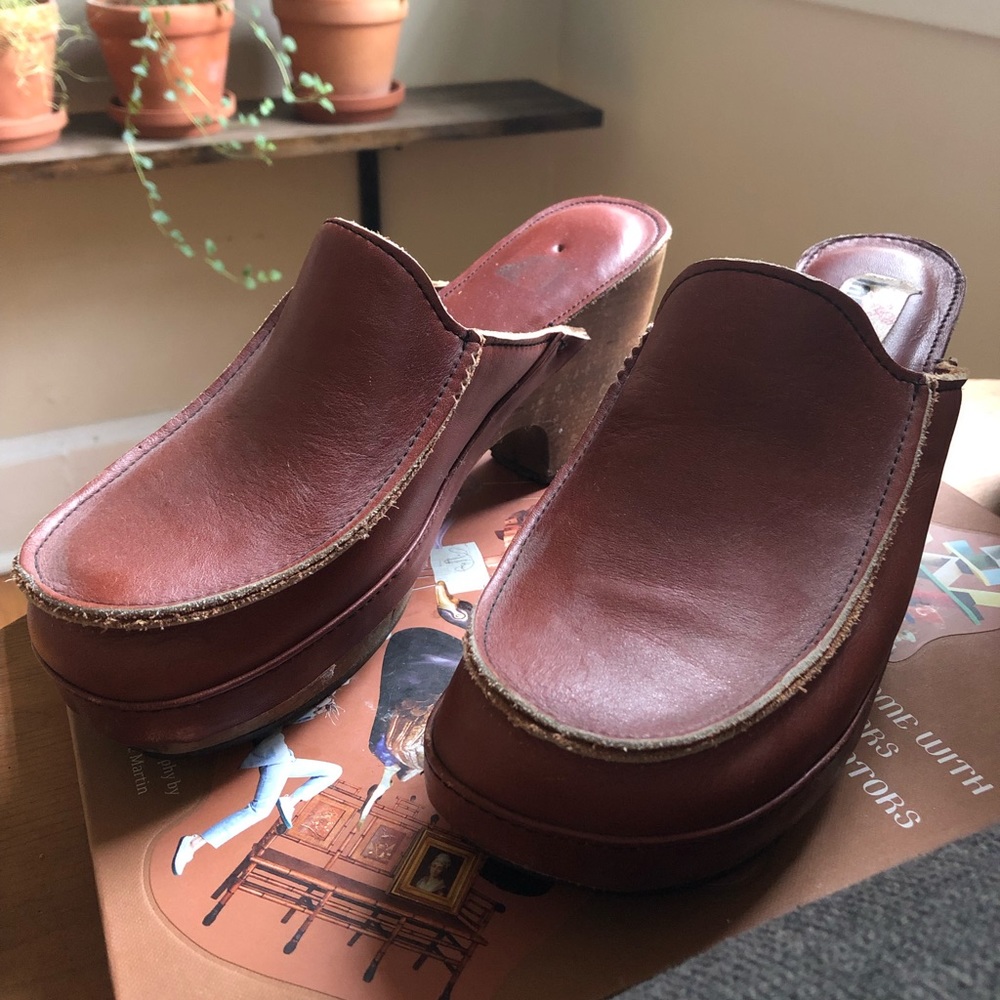 Vintage 70’s platform mules/clogs 8.5/9